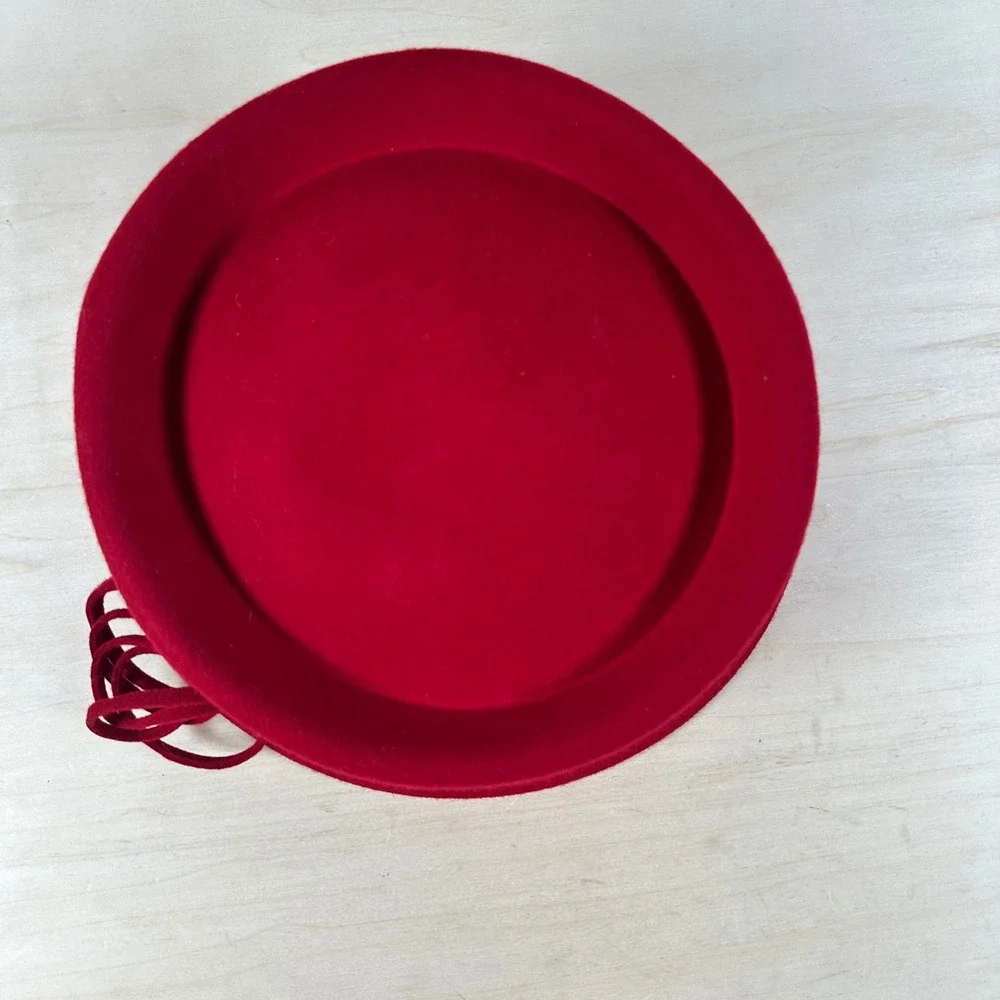 Lot 2 Wool Hats Women's Red Maroon Soprattutto Winter, Dress Rhinestones‎ Italy
